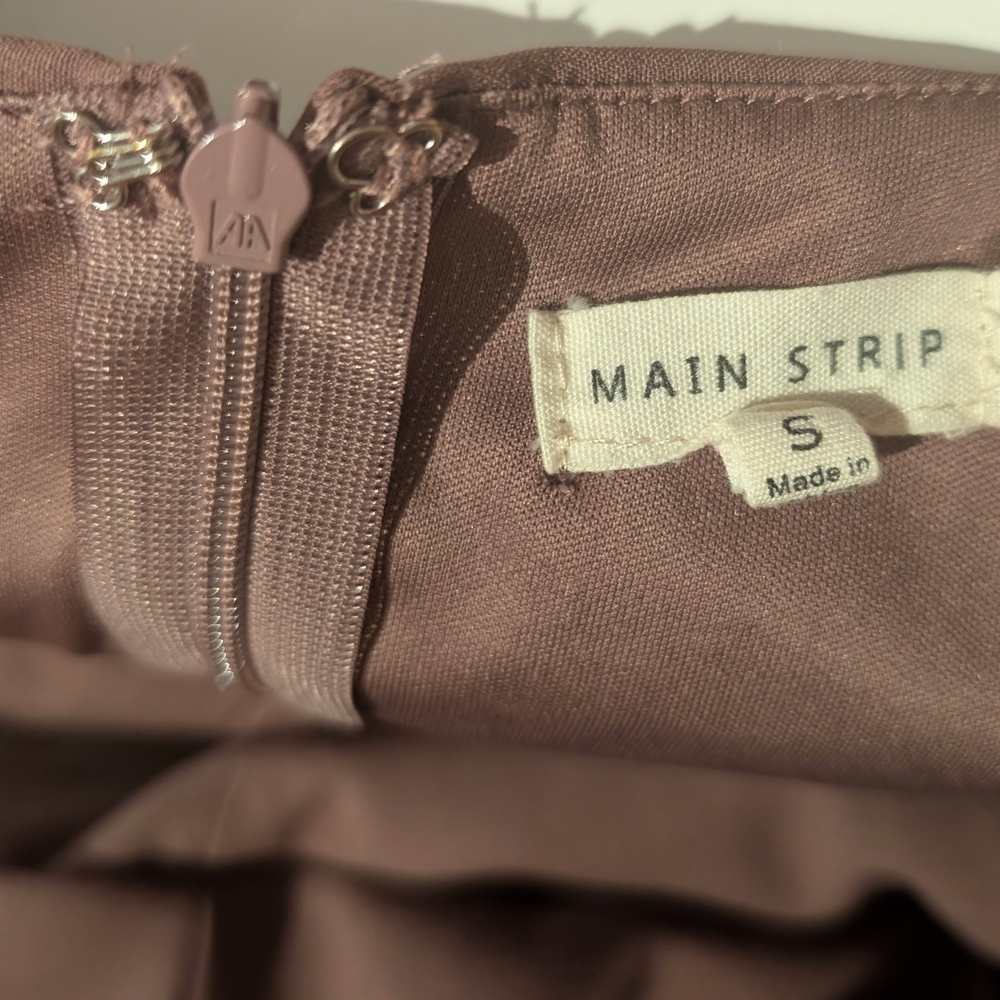 Main Strip Mauve Pink Skirt with Back Zipper
